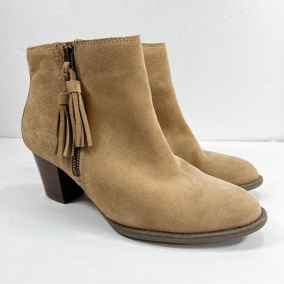 Vionic Shoes - Vionic Madeline Suede Ankle Bootie Tan Weather Resistant Tassel Heeled size 7.5